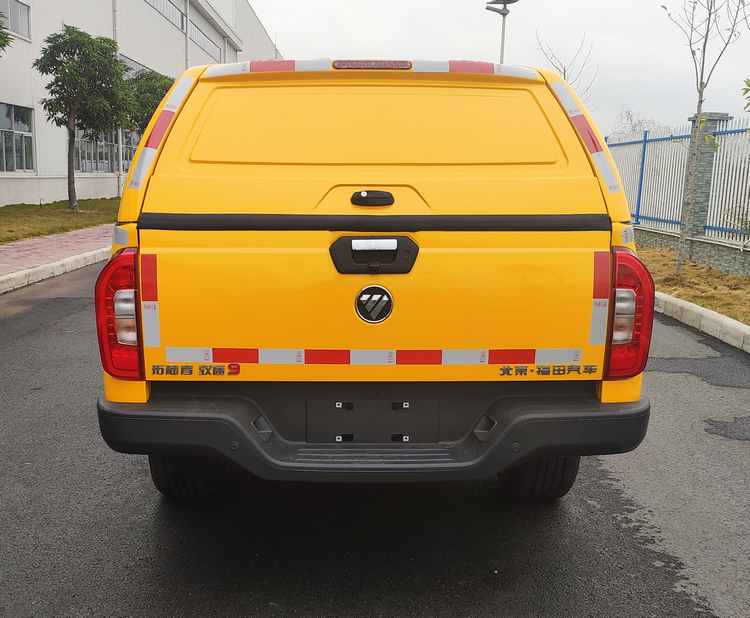 福田1800立方四驱皮卡救险车